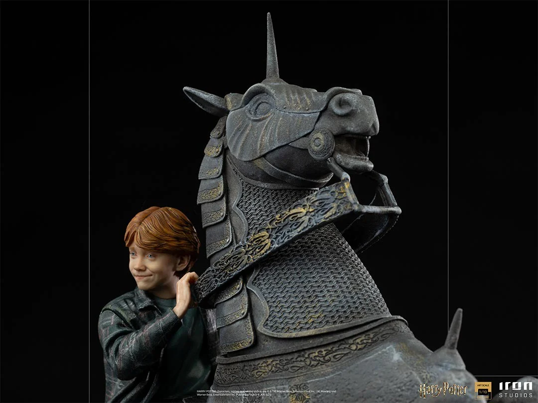 Ron Weasley at the Wizard Chess  Harry Potter  Art Scale 1/10 Iron Studios - Image 4